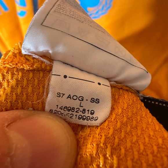 Barcelona 2006/2008 Away Jersey – Lionel Messi #19 – Size L – Orange Nike Shirt - Picture 12 of 12